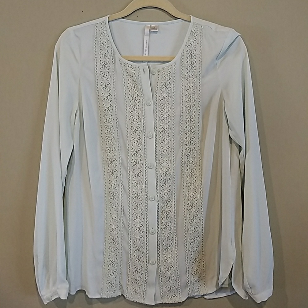 Never worn beautiful button up blouse
